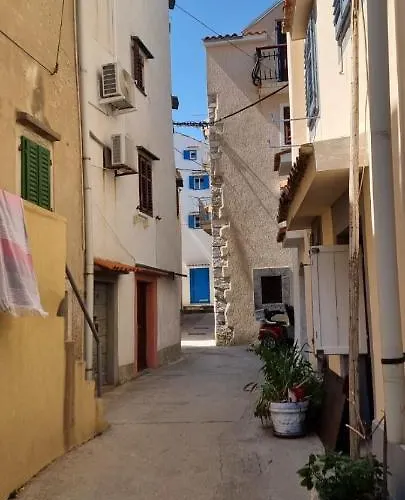 Martina - Apartman Baška